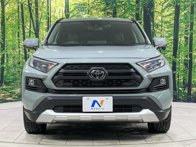 RAV4 アドベンチャー 4WD 純正9インチSDナビ バックカメラ セーフティセンス レーダークルーズ 禁煙車 黒皮合皮レザーシート パワーシート ドラレコ スマートキー LEDヘッド ビルトインETC 純正19インチアルミ(14枚目)