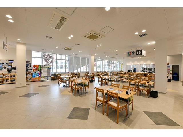 スペーシア ハイブリッドG 4WD 届出済未使用車 セーフティサポート シートヒーター スマートキー LEDヘッド オートマチックハイビーム 車線逸脱警報 誤発進抑制機能 オートエアコン アイドリングストップ 横滑り防止装置(80枚目)