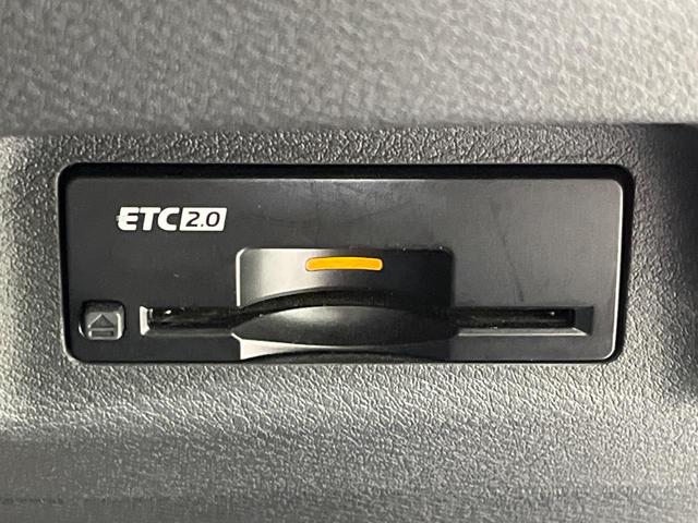 エクストレイル オーテック　ｅ－４ＯＲＣＥ　４ＷＤ　１２．３型メーカーナビ　全周囲カメラ　３６０度セーフティアシスト　禁煙車　レザーシート　ドラレコ　コーナーセンサー　スマートキー　ＬＥＤヘッド　ビルトインＥＴＣ　車線逸脱警報（42枚目）