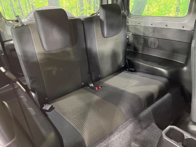 ジムニーシエラ ＪＣ　４ＷＤ　ＭＴ車　セーフティサポート　クルコン　禁煙車　スマートキー　ＬＥＤヘッド　ビルトインＥＴＣ　オートハイビーム　オートライト　オートエアコン　純正革巻きハンドル　ヘッドライトウォッシャー（9枚目）