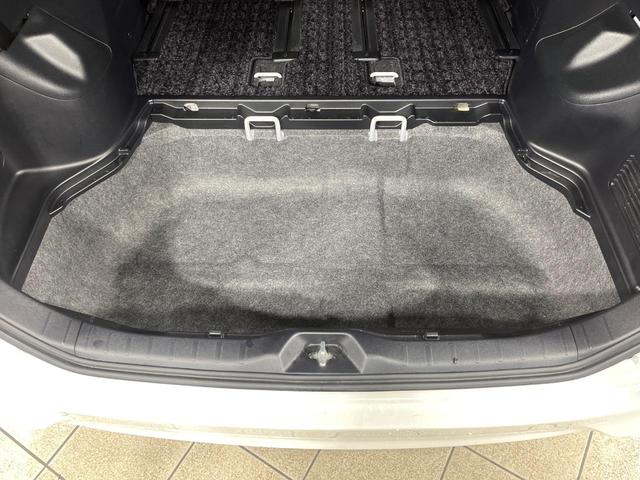 ヴォクシー ＺＳ　煌ＩＩ　４ＷＤ　両側電動ドア　純正９型ナビ　バックカメラ　寒冷地仕様　セーフティセンス　禁煙車　ドラレコ　スマートキー　ＬＥＤヘッド　ＥＴＣ　オートハイビーム　オートライト　デュアルエアコン　リアエアコン（56枚目）