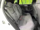 後部座席も気になるようなキズ・汚れやへたり等、大きなダメージはなく、良好な状態です。