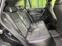 後部座席も気になるようなキズ・汚れやへたり等、大きなダメージはなく、良好な状態です。