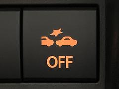 【スズキ　デュアルカメラブレーキサポート】走行中に前方の車両等を認識し、衝突しそうな時は警報とブレーキで衝突回避と被害軽減をアシスト。より安全にドライブをお楽しみいただけます。 6