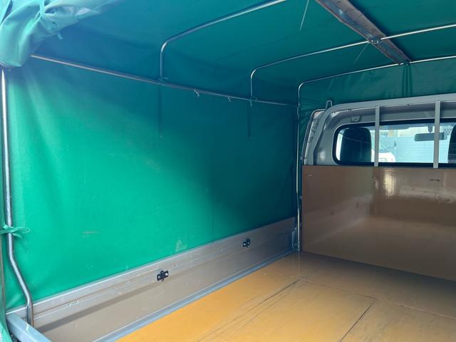 NT100クリッパートラック 幌車 走行距離1000km台 禁煙車 MT5速 AC ライトレベライザー Wエアバッグ(13枚目)