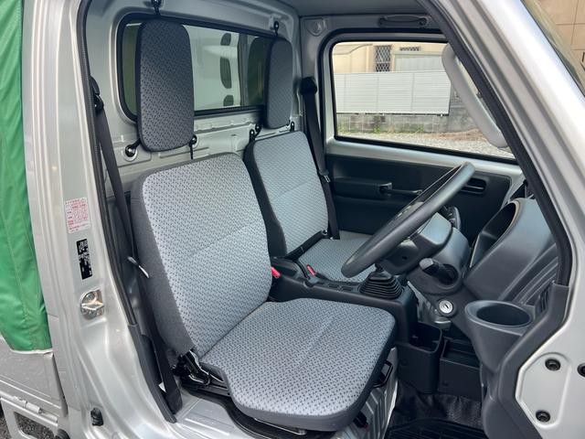 NT100クリッパートラック 幌車 走行距離1000km台 禁煙車 MT5速 AC ライトレベライザー Wエアバッグ(15枚目)