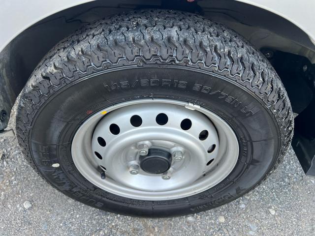 NT100クリッパートラック 幌車 走行距離1000km台 禁煙車 MT5速 AC ライトレベライザー Wエアバッグ(41枚目)