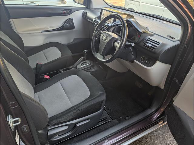 iQ 130G 車検令和9年8月 純正ナビ 地デジ Bluetooth プッシュスタート 純正AW16インチ 電動格納ミラー(12枚目)