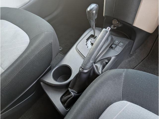 iQ 130G 車検令和9年8月 純正ナビ 地デジ Bluetooth プッシュスタート 純正AW16インチ 電動格納ミラー(24枚目)