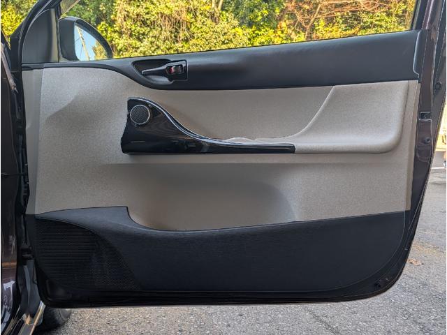 iQ 130G 車検令和9年8月 純正ナビ 地デジ Bluetooth プッシュスタート 純正AW16インチ 電動格納ミラー(29枚目)