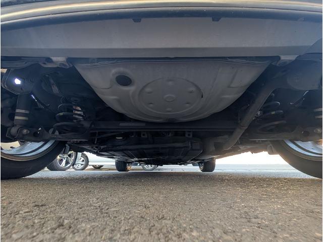 iQ 130G 車検令和9年8月 純正ナビ 地デジ Bluetooth プッシュスタート 純正AW16インチ 電動格納ミラー(43枚目)