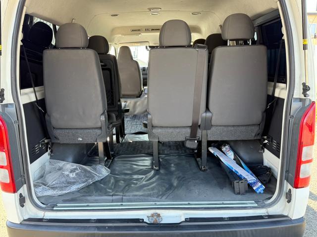 ハイエースワゴン DX ナビバックカメラ ドラレコ デジタルミラー ETC(8枚目)