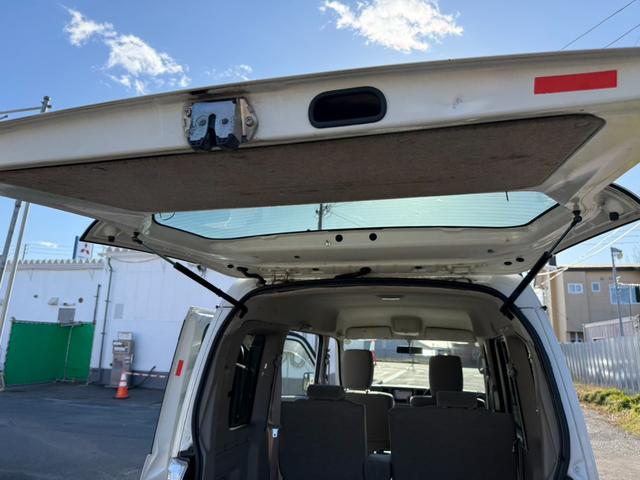 エブリイワゴン ＰＺターボスペシャル　ナビバックカメラ　両側パワースライドドア　電動サイドステップ　ヒッチメンバー　ルーフキャリア（7枚目）