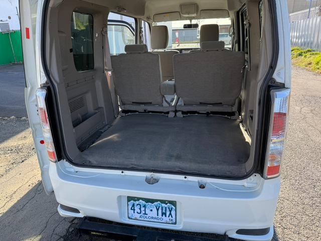 エブリイワゴン ＰＺターボスペシャル　ナビバックカメラ　両側パワースライドドア　電動サイドステップ　ヒッチメンバー　ルーフキャリア（10枚目）