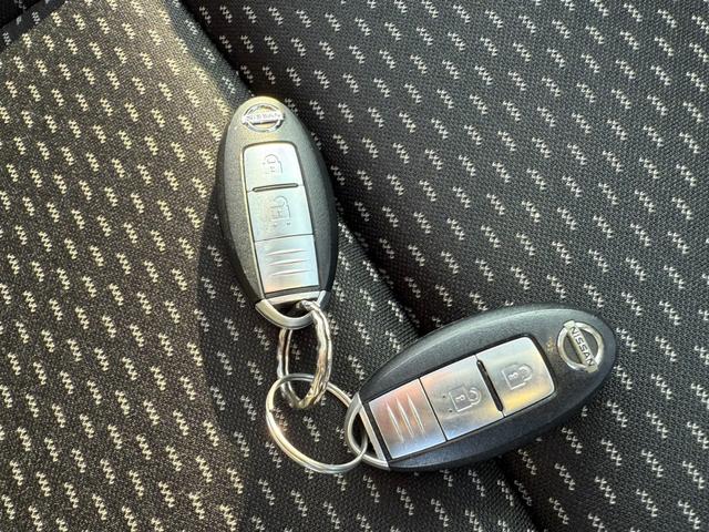 デュアリス 20G FOUR 夏冬タイヤ ナビバックカメラ ガラスサンルーフ(34枚目)