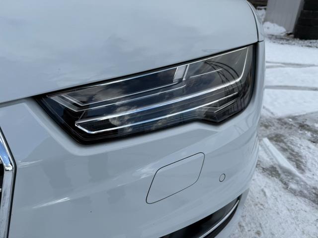 A7スポーツバック 2.0TFSIクワトロ 夏冬タイヤ 夏BBS20インチ ナビバックカメラ ETC ブレンボ 本革 パワーバックドア(16枚目)