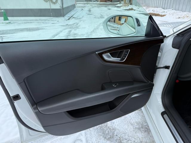 A7スポーツバック 2.0TFSIクワトロ 夏冬タイヤ 夏BBS20インチ ナビバックカメラ ETC ブレンボ 本革 パワーバックドア(34枚目)