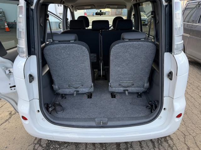 シエンタ 1.5ダイス ウェルC助手席リフトUP A 4WD 夏冬タイヤ(31枚目)