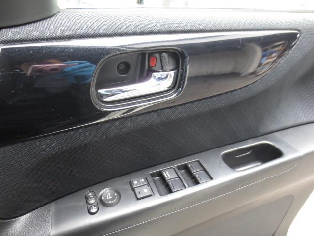 N-BOX+カスタム G・ターボAパッケージ 4WD 走行6.0万km 両側パワースライド クルーズコントロール BT対応ナビ フルセグTV パドルシフト スマートキー プッシュスタート(24枚目)