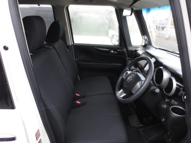 Ｎ－ＢＯＸカスタム Ｇ・Ｌパッケージ　４ＷＤ　走行５．８万ｋｍ　ＢＴ対応ナビ　ワンセグＴＶ　ＨＩＤヘッドライト　パワースライドドア　ＡＷ一式車載（3枚目）