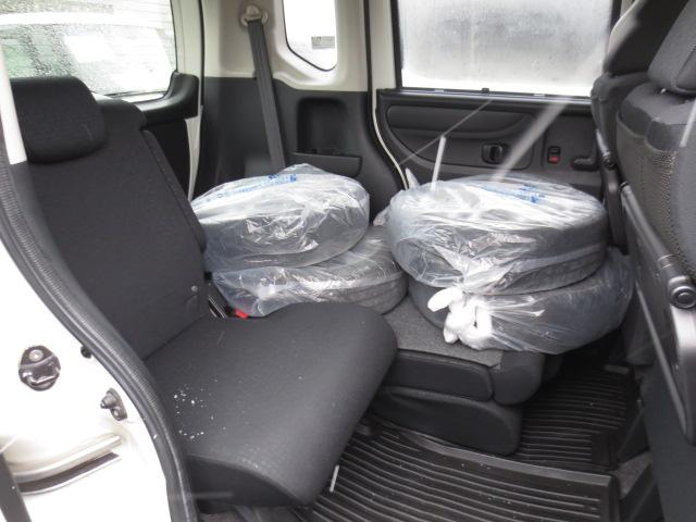 Ｎ－ＢＯＸカスタム Ｇ・Ｌパッケージ　４ＷＤ　走行５．８万ｋｍ　ＢＴ対応ナビ　ワンセグＴＶ　ＨＩＤヘッドライト　パワースライドドア　ＡＷ一式車載（27枚目）