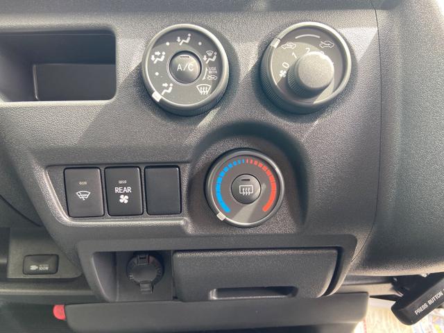 ハイエースバン ＤＸ　ＧＬパッケージ　４ＷＤ　バックカメラ　ＬＥＤヘッドライト　リアヒーター　イージークローザー（25枚目）