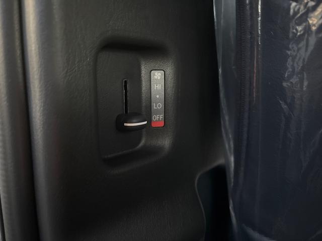 ハイエースバン スーパーGL ダークプライムS 4WD デジタルインナーミラー リアヒーター クーラー パノラマミックビューモニター AC100V(30枚目)