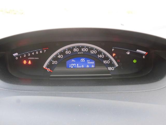 フリードスパイク Ｇ　ジャストセレクション　Ｇａｔｈｅｒｓナビ、ワンセグＴＶ　オートエアコン　ＥＴＣ　トラクションコントロール　禁煙車　左リアパワースライドドア（10枚目）