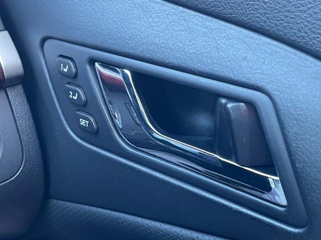 クラウンマジェスタ ｉ－Ｆｏｕｒ　４ＷＤ　革シート　エアサス　寒冷地仕様　モデリスタエアロ　Ｂカメラ　ＥＴＣ　Ｂｌｕｅｔｏｏｔｈ　クルコン　シートヒーター　シートエアコン　ＨＩＤ　パワーシート　ナビ　盗難防止システム　エアバック（70枚目）