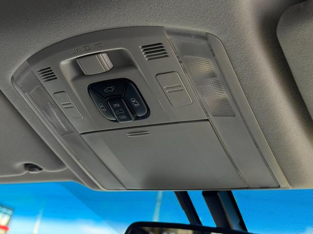 両側ＰＷスライドドア！