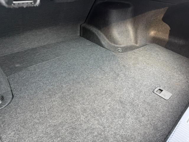 クラウン アスリートｉ－Ｆｏｕｒプレミアムエディション　★４ＷＤ★革シート★ＥＴＣ★Ｂカメラ★クルコン★シートヒーター★ＰＵＳＨスタート★キーレス★ナビ★盗難防止システム★エアバック★本州仕入れ（36枚目）