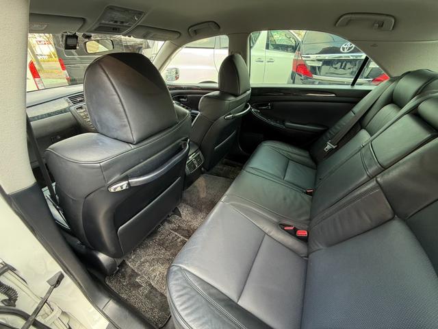 クラウン アスリートｉ－Ｆｏｕｒプレミアムエディション　★４ＷＤ★革シート★ＥＴＣ★Ｂカメラ★クルコン★シートヒーター★ＰＵＳＨスタート★キーレス★ナビ★盗難防止システム★エアバック★本州仕入れ（37枚目）