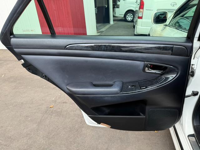 クラウン アスリートｉ－Ｆｏｕｒプレミアムエディション　★４ＷＤ★革シート★ＥＴＣ★Ｂカメラ★クルコン★シートヒーター★ＰＵＳＨスタート★キーレス★ナビ★盗難防止システム★エアバック★本州仕入れ（39枚目）