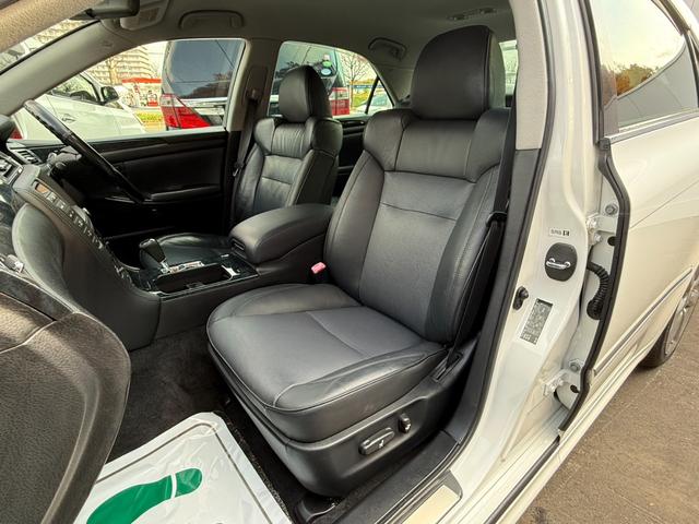 クラウン アスリートｉ－Ｆｏｕｒプレミアムエディション　★４ＷＤ★革シート★ＥＴＣ★Ｂカメラ★クルコン★シートヒーター★ＰＵＳＨスタート★キーレス★ナビ★盗難防止システム★エアバック★本州仕入れ（44枚目）