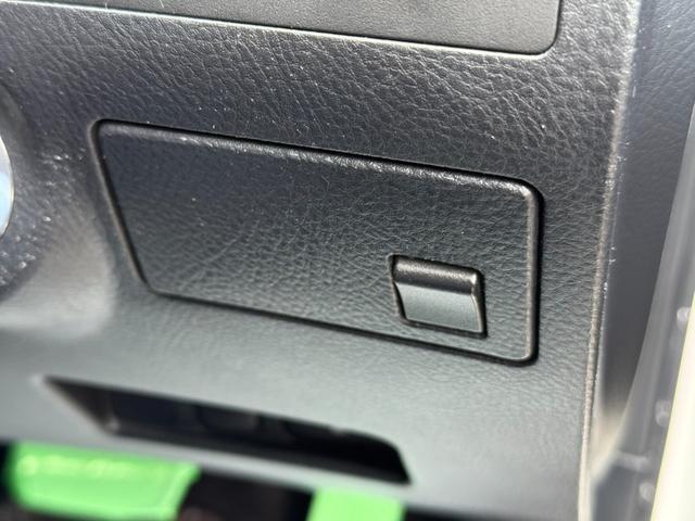 クラウン アスリートｉ－Ｆｏｕｒプレミアムエディション　★４ＷＤ★革シート★ＥＴＣ★Ｂカメラ★クルコン★シートヒーター★ＰＵＳＨスタート★キーレス★ナビ★盗難防止システム★エアバック★本州仕入れ（57枚目）