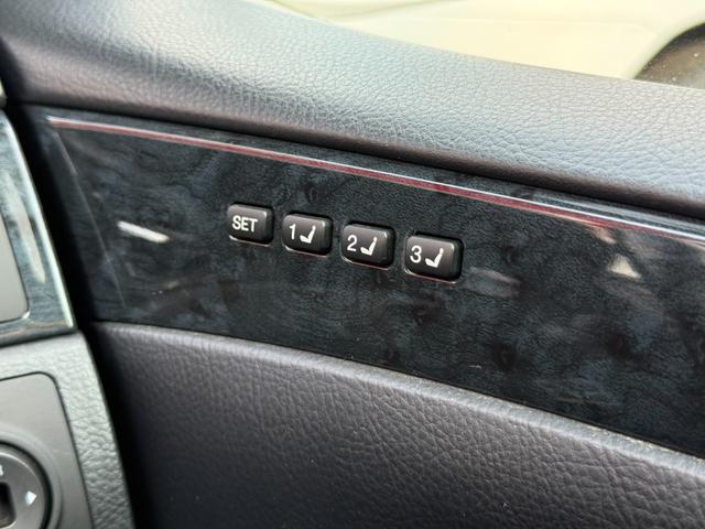 クラウン アスリートｉ－Ｆｏｕｒプレミアムエディション　★４ＷＤ★革シート★ＥＴＣ★Ｂカメラ★クルコン★シートヒーター★ＰＵＳＨスタート★キーレス★ナビ★盗難防止システム★エアバック★本州仕入れ（66枚目）