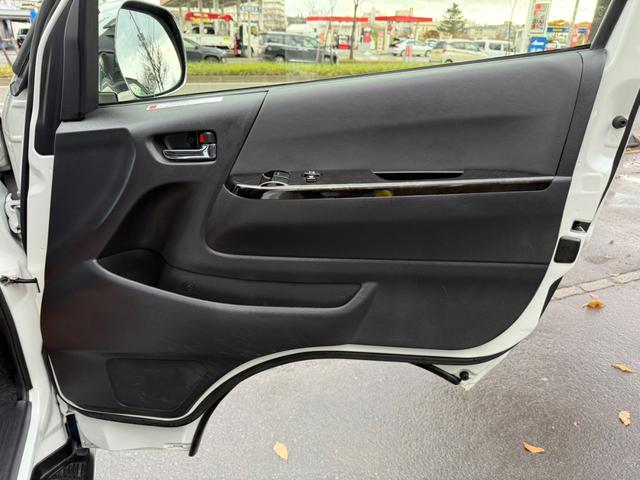 ハイエースバン スーパーＧＬ　ダークプライム　★４ＷＤ★Ｂｌｕｅｔｏｏｔｈ★ハーフレザーシート★Ｂカメラ★小窓★Ｗエアコン★ＥＴＣ★ドラレコ★助手席エアバック★スマートキー★ナビ★ＴＶ★本州仕入れ（32枚目）