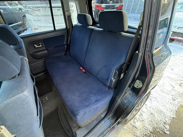 アルトラパン Ｘ　４ＷＤ　シートヒーター　エアバック　盗難防止システム　ナビ（28枚目）