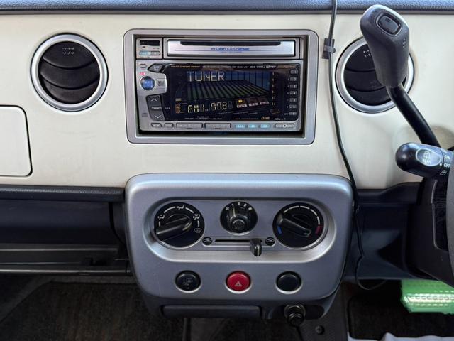アルトラパン Ｘ　４ＷＤ　シートヒーター　エアバック　盗難防止システム　ナビ（37枚目）
