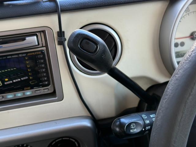 アルトラパン Ｘ　４ＷＤ　シートヒーター　エアバック　盗難防止システム　ナビ（40枚目）