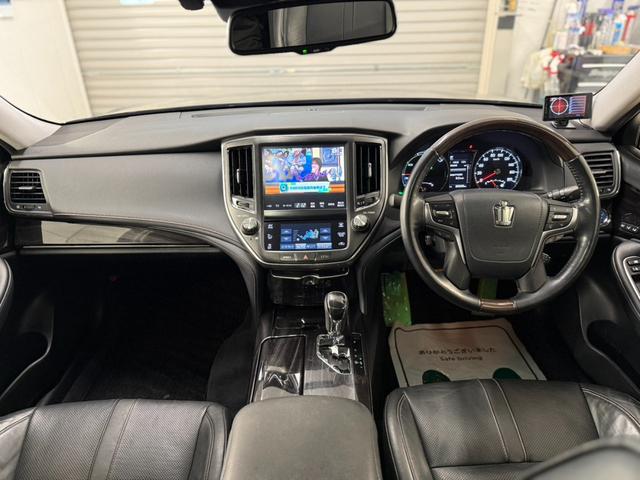 クラウンハイブリッド アスリートＧ　Ｆｏｕｒ　★４ＷＤ★サンルーフ★革シート★モデリスタエアロ★モデリスタマフラー★特別仕様ウッドハンドル★トヨタセーフティセンス★スマートキー★ナビ★ＴＶ★エアバック★盗難防止システム★本州仕入れ（2枚目）