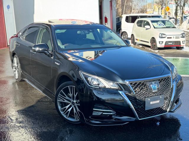 クラウンハイブリッド アスリートＧ　Ｆｏｕｒ　★４ＷＤ★サンルーフ★革シート★モデリスタエアロ★モデリスタマフラー★特別仕様ウッドハンドル★トヨタセーフティセンス★スマートキー★ナビ★ＴＶ★エアバック★盗難防止システム★本州仕入れ（4枚目）