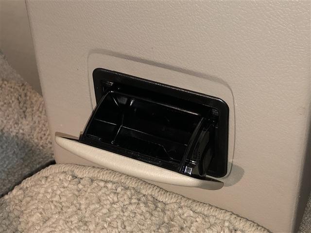 プレミオ １．８Ｘ　Ｌパッケージ　アルミホイール　ＡＵＸ接続　ＨＤＤナビ　エアコン　エアバッグ　キーレス　盗難防止システム　パワーウィンドウ　パワーステアリング　ワンオーナー　ＥＴＣ　ＡＢＳ　ＤＶＤ再生　フルセグ　スマートキー（28枚目）