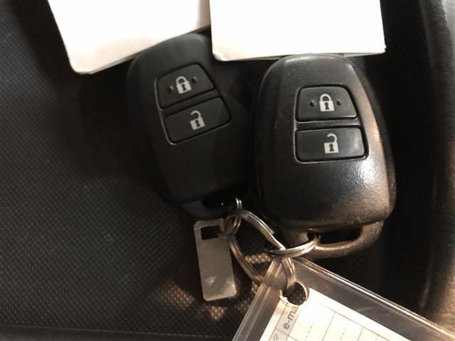 ハイエースバン ロングスーパーＧＬ　ダブルエアコン　運転席エアバッグ　ドラレコ　イモビライザー　オートエアコン　フルタイム４ＷＤ　メモリナビ　寒冷地仕様車　パワーステアリング　ワンセグＴＶ　ＥＴＣ車載器　キーレス　ＡＢＳ　ナビ＆ＴＶ（19枚目）