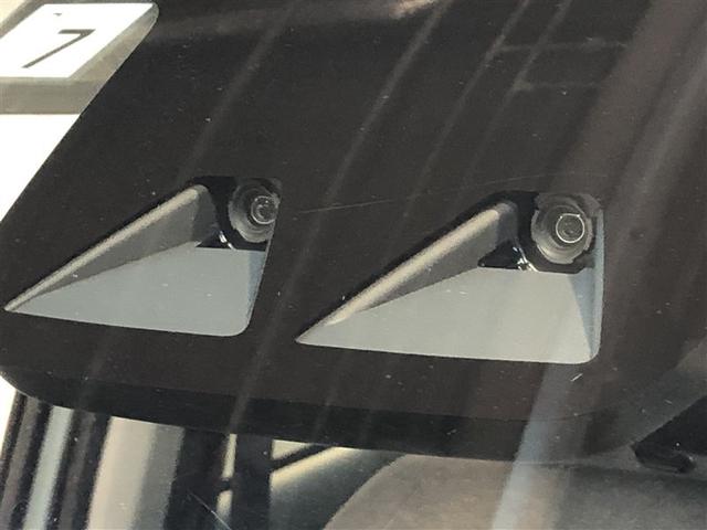 パッソ Ｘ　デュアルエアバッグ　ｉ－ｓｔｏｐ　エアコン　盗難防止装置　ベンチシート　ＡＢＳ　ミュージックプレイヤー接続可　横滑り防止機能　キーフリーシステム　衝突回避支援ブレーキ　パワーウィンドウ　スマートキー（4枚目）