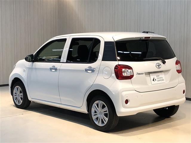 パッソ Ｘ　デュアルエアバッグ　ｉ－ｓｔｏｐ　エアコン　盗難防止装置　ベンチシート　ＡＢＳ　ミュージックプレイヤー接続可　横滑り防止機能　キーフリーシステム　衝突回避支援ブレーキ　パワーウィンドウ　スマートキー（6枚目）