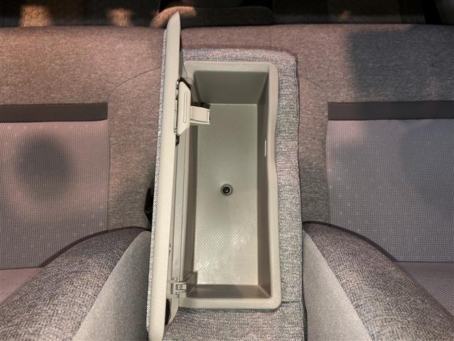 パッソ Ｘ　デュアルエアバッグ　ｉ－ｓｔｏｐ　エアコン　盗難防止装置　ベンチシート　ＡＢＳ　ミュージックプレイヤー接続可　横滑り防止機能　キーフリーシステム　衝突回避支援ブレーキ　パワーウィンドウ　スマートキー（31枚目）