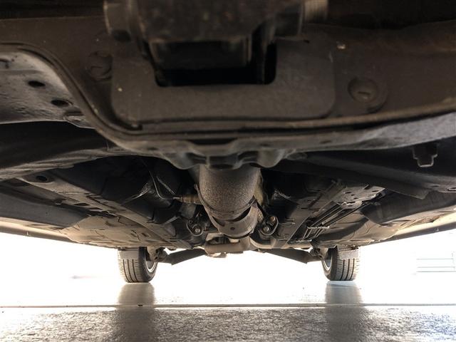 シエンタ Ｇ　衝突被害軽減　ウォークスルー　ＶＳＣ　リアカメラ　デュアルパワースライドドア　メディアプレイヤー接続　４ＷＤ車　キーフリーシステム　ＡＡＣ　パワーウインドウ　ナビ＆ＴＶ　寒冷地　三列シート　メモリナビ（8枚目）