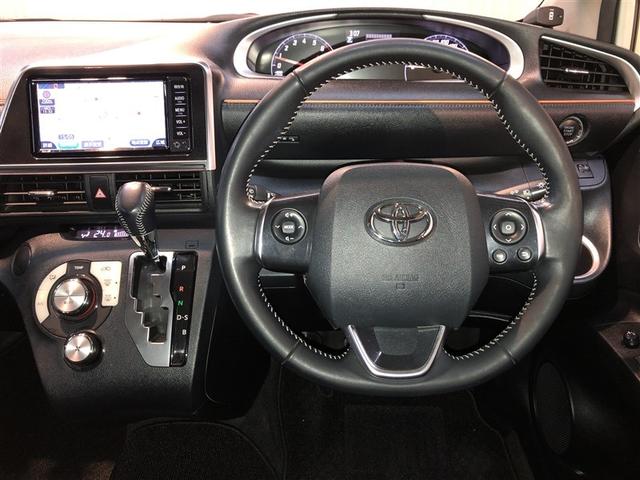 シエンタ Ｇ　衝突被害軽減　ウォークスルー　ＶＳＣ　リアカメラ　デュアルパワースライドドア　メディアプレイヤー接続　４ＷＤ車　キーフリーシステム　ＡＡＣ　パワーウインドウ　ナビ＆ＴＶ　寒冷地　三列シート　メモリナビ（16枚目）