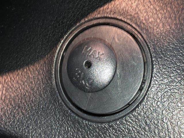 シエンタ Ｇ　衝突被害軽減　ウォークスルー　ＶＳＣ　リアカメラ　デュアルパワースライドドア　メディアプレイヤー接続　４ＷＤ車　キーフリーシステム　ＡＡＣ　パワーウインドウ　ナビ＆ＴＶ　寒冷地　三列シート　メモリナビ（29枚目）